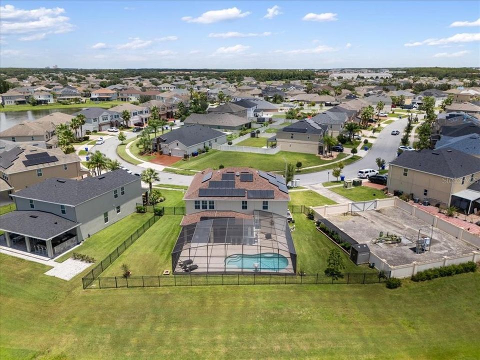 合同活跃: $795,000 (5 贝兹, 4 浴室, 3497 平方英尺)