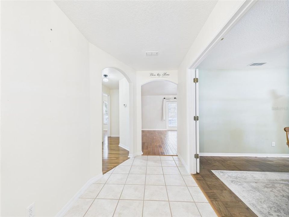 На продажу: $434,900 (3 спален, 2 ванн, 1763 Квадратных фут)