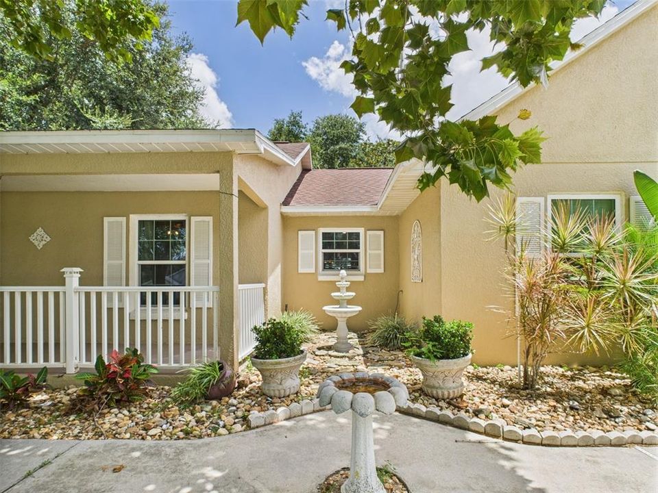 На продажу: $434,900 (3 спален, 2 ванн, 1763 Квадратных фут)