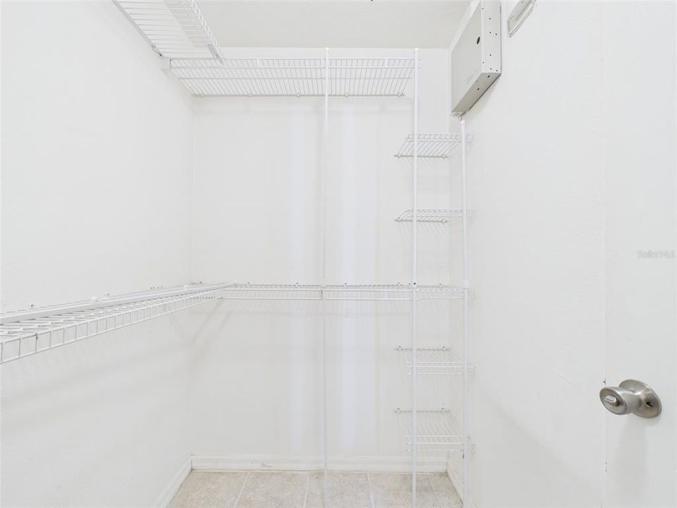 На продажу: $434,900 (3 спален, 2 ванн, 1763 Квадратных фут)