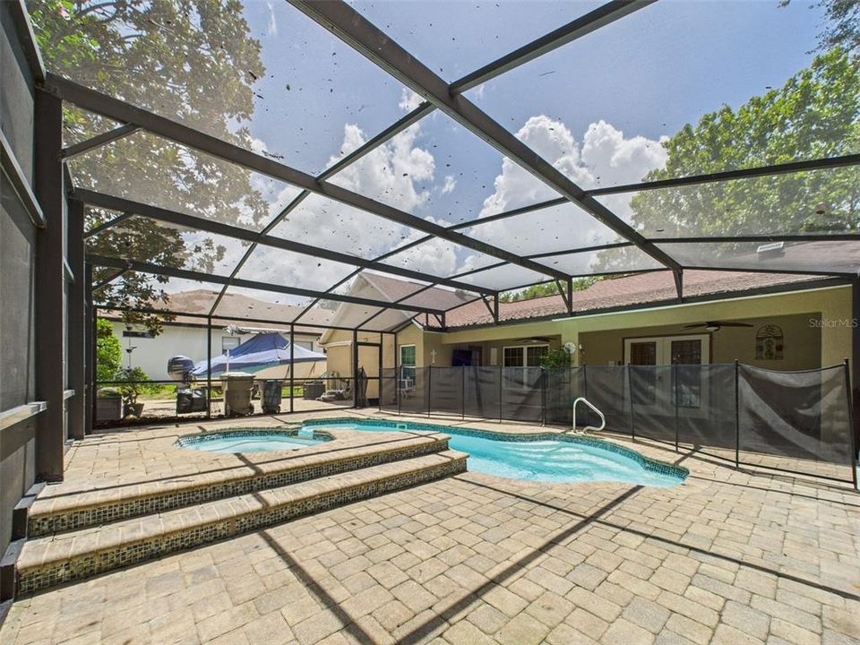 На продажу: $434,900 (3 спален, 2 ванн, 1763 Квадратных фут)