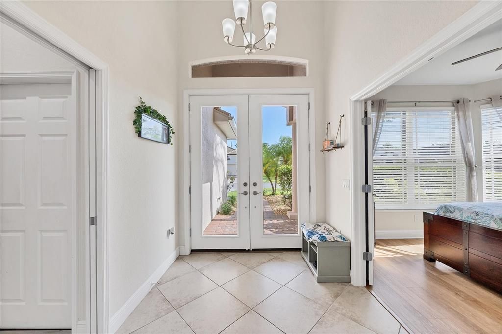 En Venta: $344,000 (2 camas, 2 baños, 1717 Pies cuadrados)