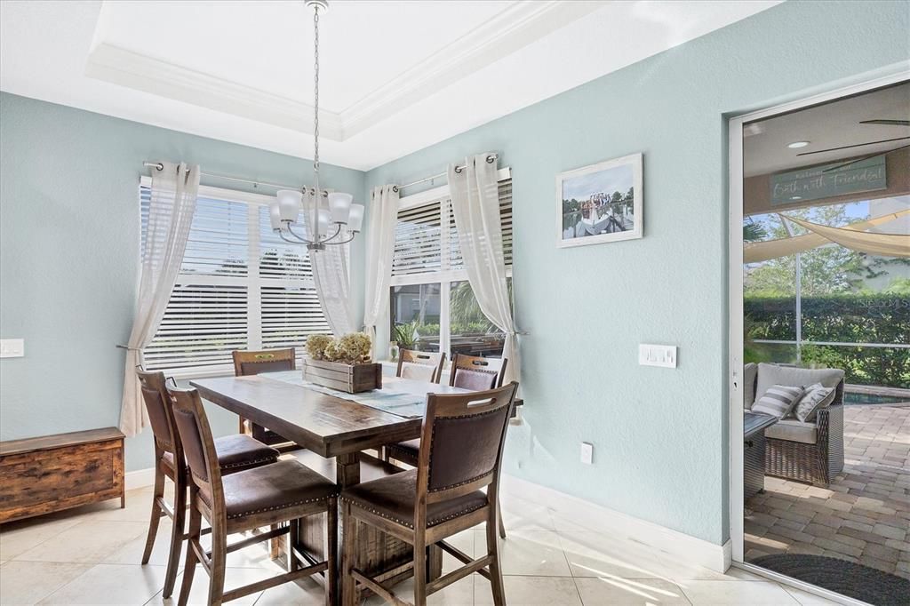 En Venta: $344,000 (2 camas, 2 baños, 1717 Pies cuadrados)