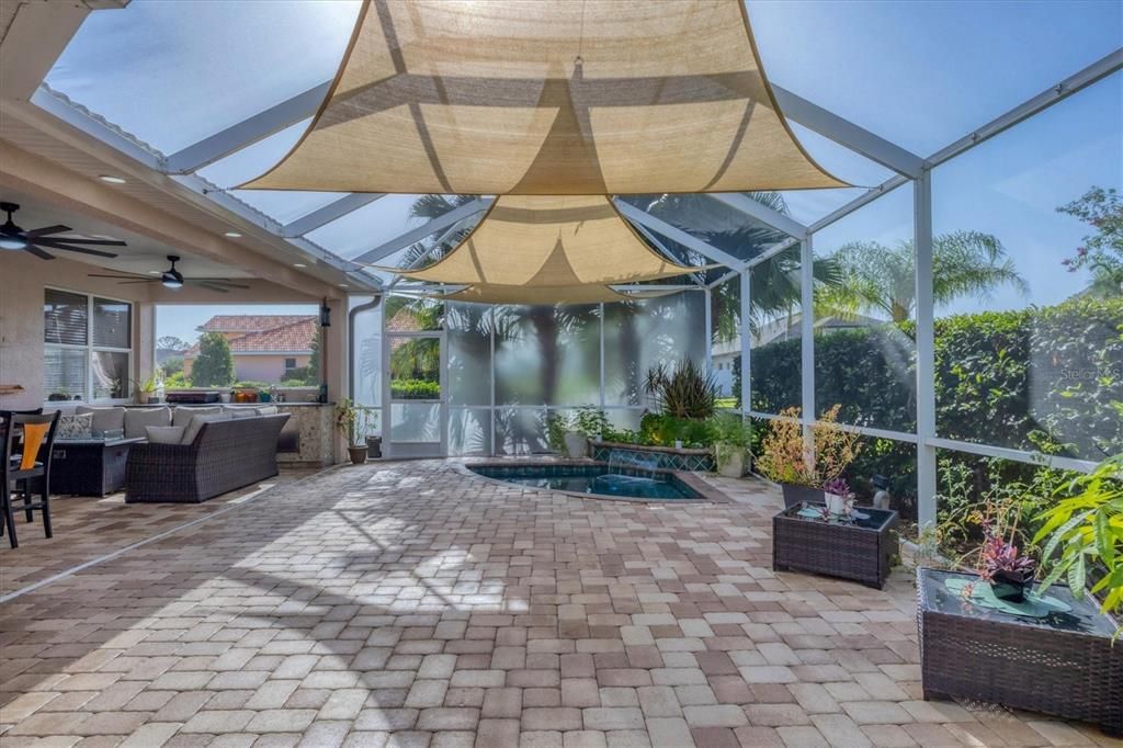 En Venta: $344,000 (2 camas, 2 baños, 1717 Pies cuadrados)