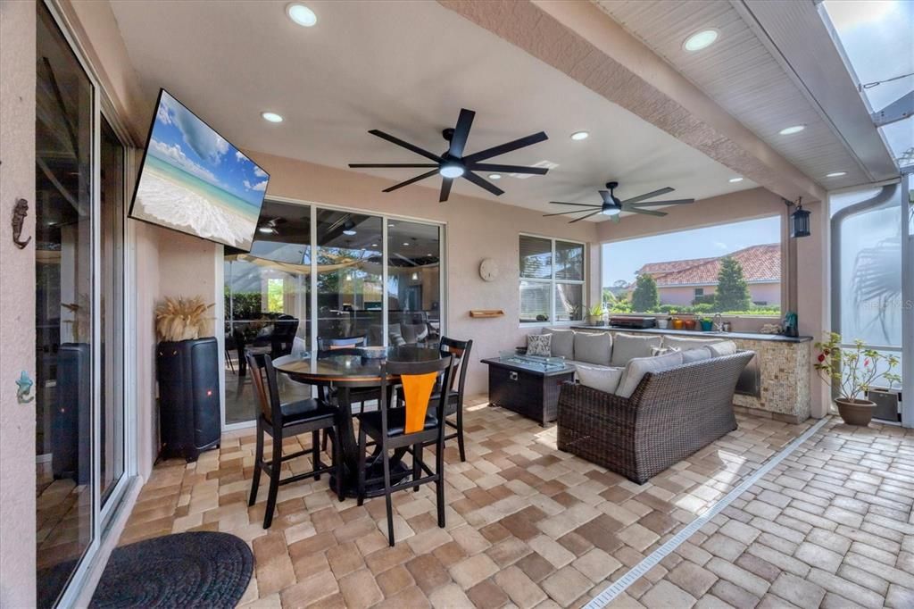 En Venta: $344,000 (2 camas, 2 baños, 1717 Pies cuadrados)