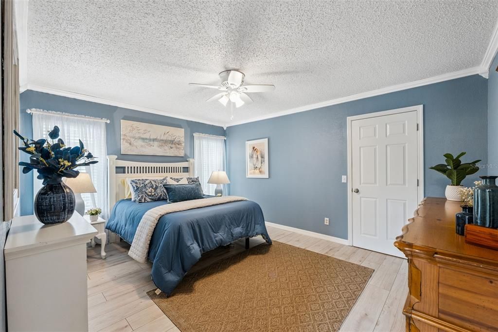 Active With Contract: $525,000 (3 beds, 3 baths, 1749 Square Feet)