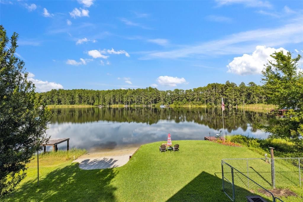 Active With Contract: $525,000 (3 beds, 3 baths, 1749 Square Feet)