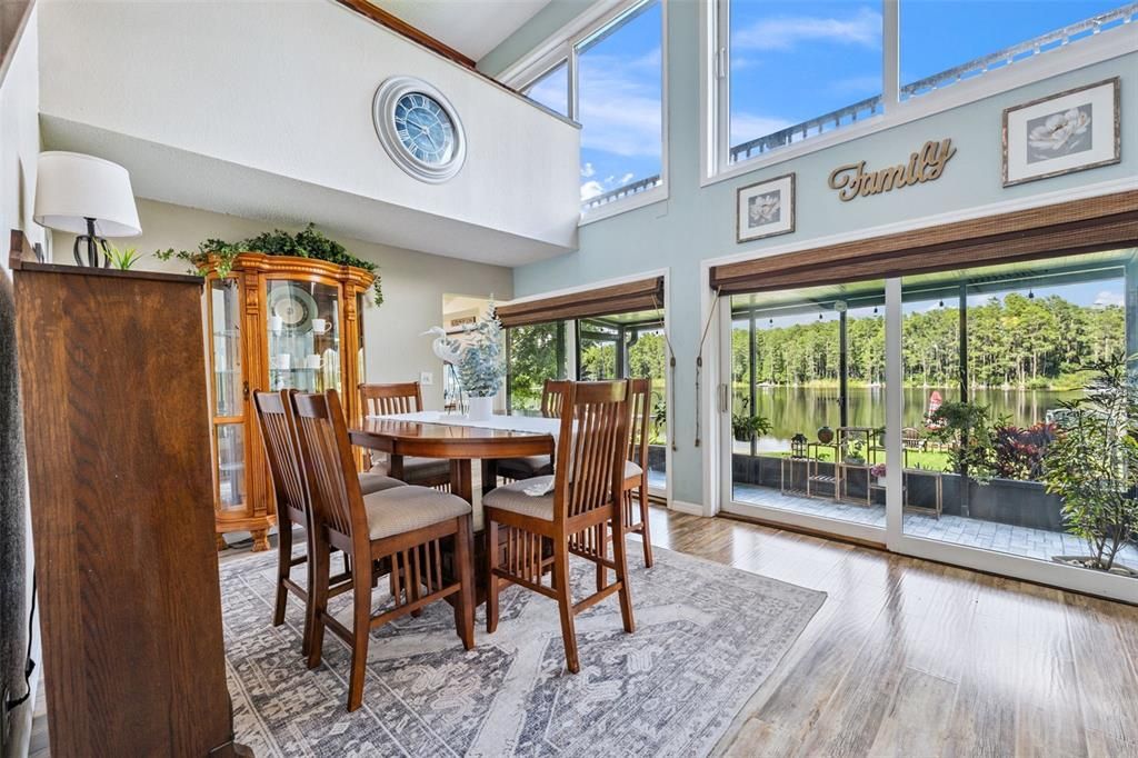 Active With Contract: $525,000 (3 beds, 3 baths, 1749 Square Feet)