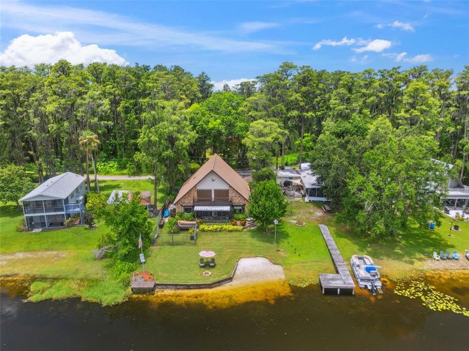 Active With Contract: $525,000 (3 beds, 3 baths, 1749 Square Feet)