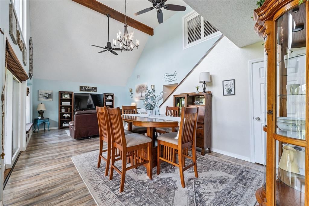 Active With Contract: $525,000 (3 beds, 3 baths, 1749 Square Feet)