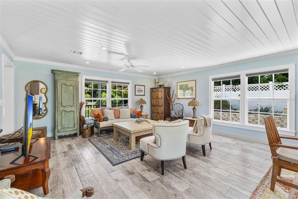 待售: $1,299,000 (4 贝兹, 3 浴室, 2493 平方英尺)