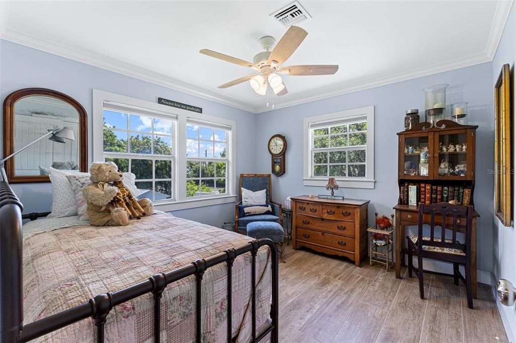 待售: $1,299,000 (4 贝兹, 3 浴室, 2493 平方英尺)