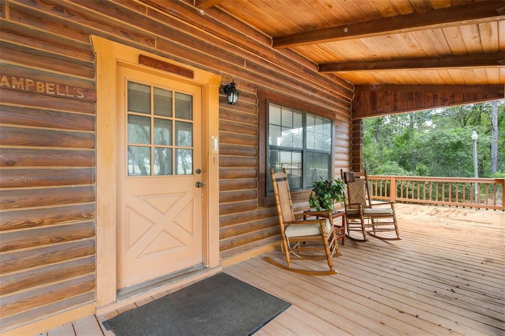 На продажу: $431,500 (5 спален, 2 ванн, 1824 Квадратных фут)