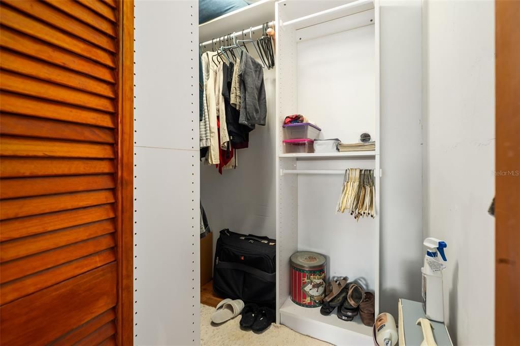 На продажу: $431,500 (5 спален, 2 ванн, 1824 Квадратных фут)