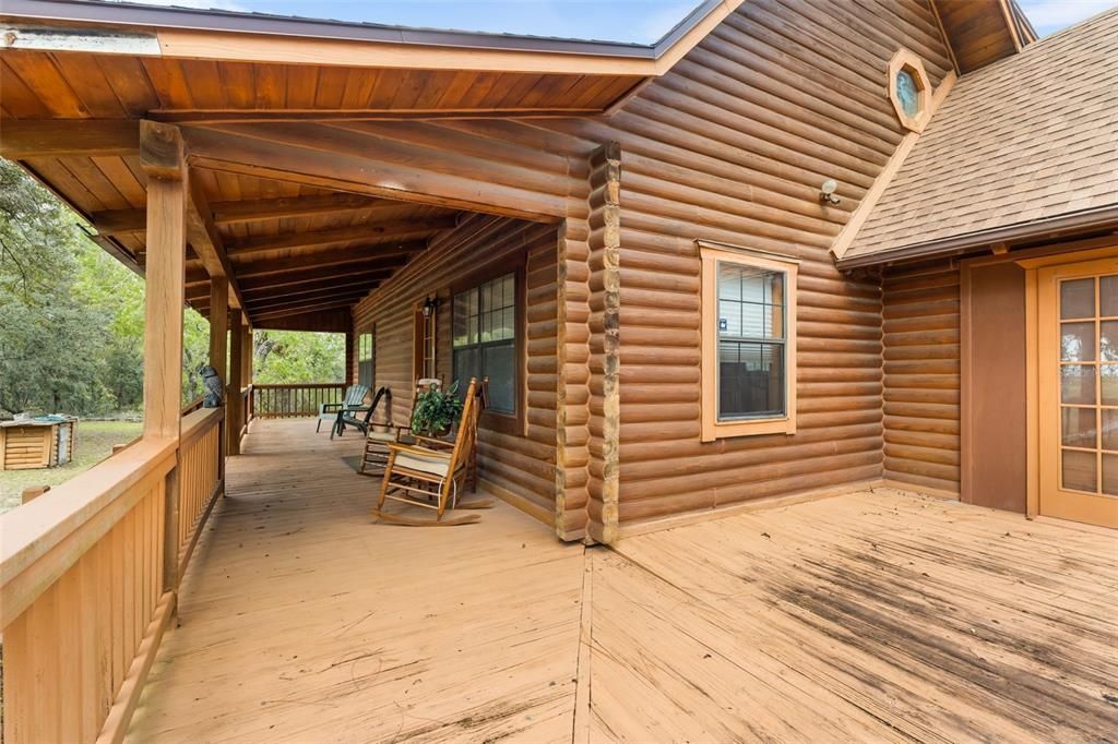 На продажу: $431,500 (5 спален, 2 ванн, 1824 Квадратных фут)