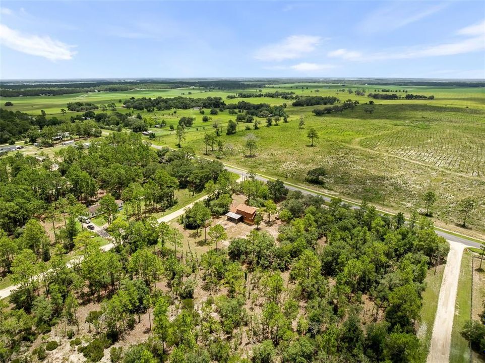 На продажу: $431,500 (5 спален, 2 ванн, 1824 Квадратных фут)