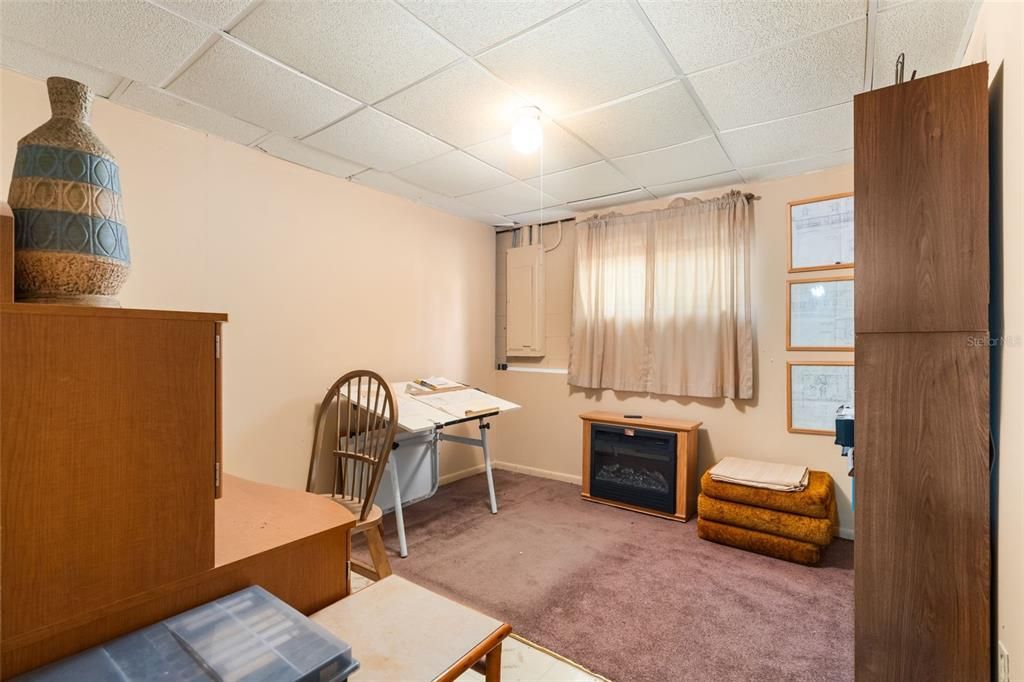 На продажу: $431,500 (5 спален, 2 ванн, 1824 Квадратных фут)