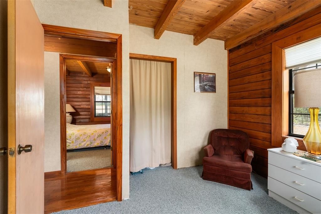 На продажу: $431,500 (5 спален, 2 ванн, 1824 Квадратных фут)