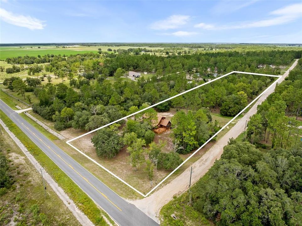 На продажу: $431,500 (5 спален, 2 ванн, 1824 Квадратных фут)