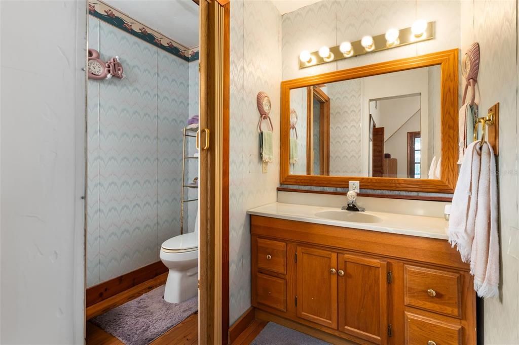 На продажу: $431,500 (5 спален, 2 ванн, 1824 Квадратных фут)