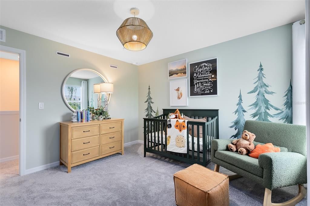 合同活跃: $364,490 (3 贝兹, 2 浴室, 1782 平方英尺)