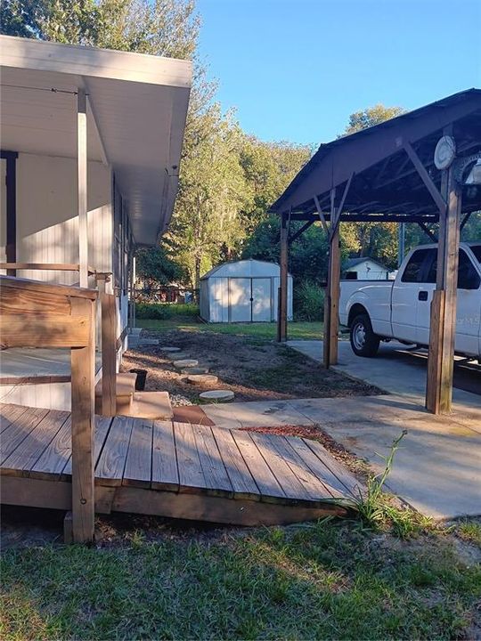 For Sale: $98,900 (2 beds, 2 baths, 968 Square Feet)