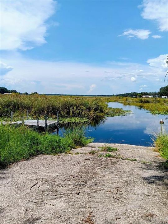 For Sale: $98,900 (2 beds, 2 baths, 968 Square Feet)