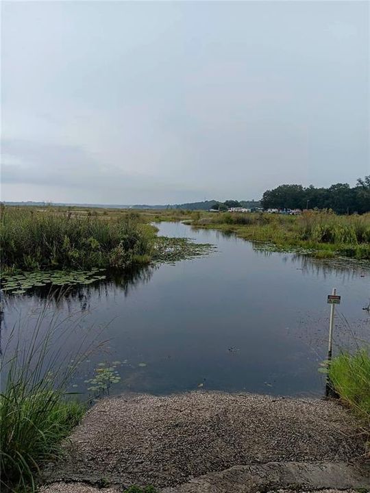 For Sale: $98,900 (2 beds, 2 baths, 968 Square Feet)