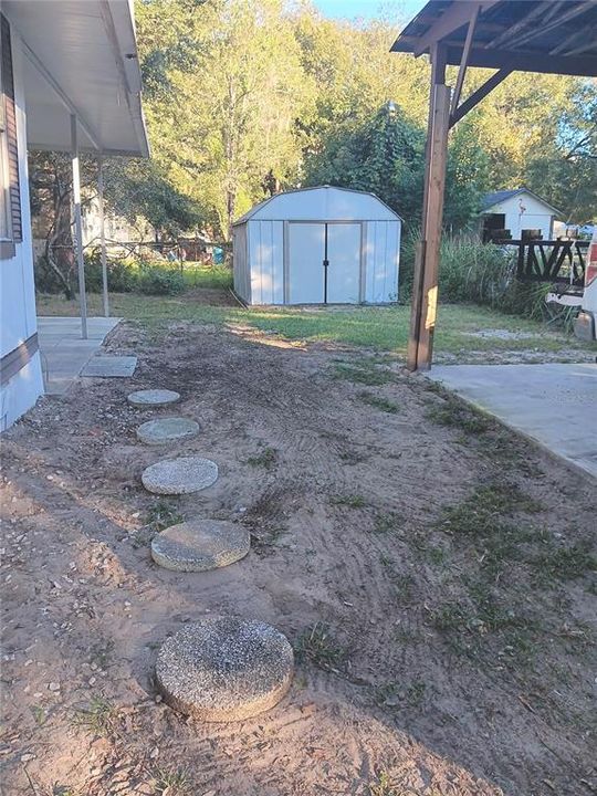 For Sale: $98,900 (2 beds, 2 baths, 968 Square Feet)