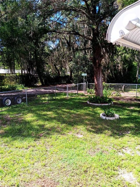 For Sale: $98,900 (2 beds, 2 baths, 968 Square Feet)