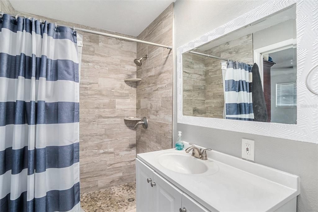 Active With Contract: $499,999 (3 beds, 2 baths, 1725 Square Feet)