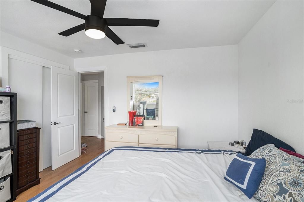 Active With Contract: $499,999 (3 beds, 2 baths, 1725 Square Feet)