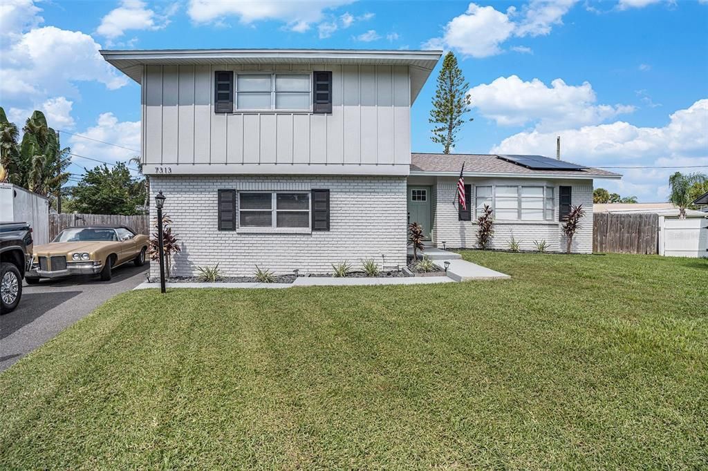 Active With Contract: $499,999 (3 beds, 2 baths, 1725 Square Feet)