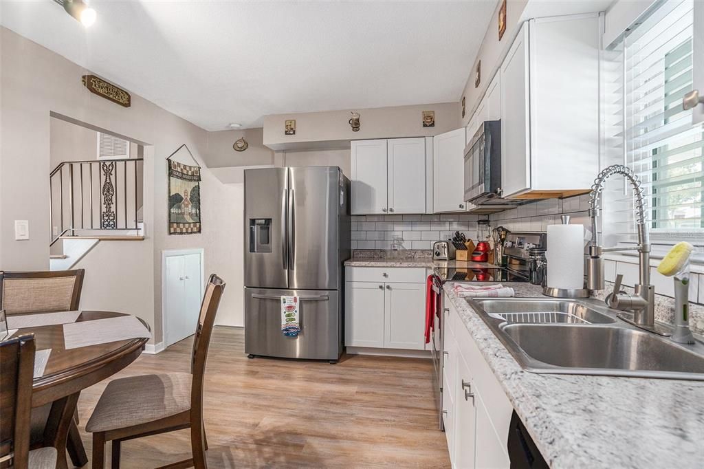 Active With Contract: $499,999 (3 beds, 2 baths, 1725 Square Feet)