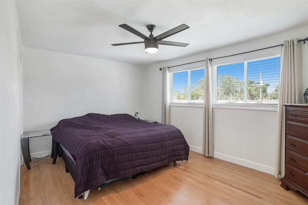 Active With Contract: $499,999 (3 beds, 2 baths, 1725 Square Feet)