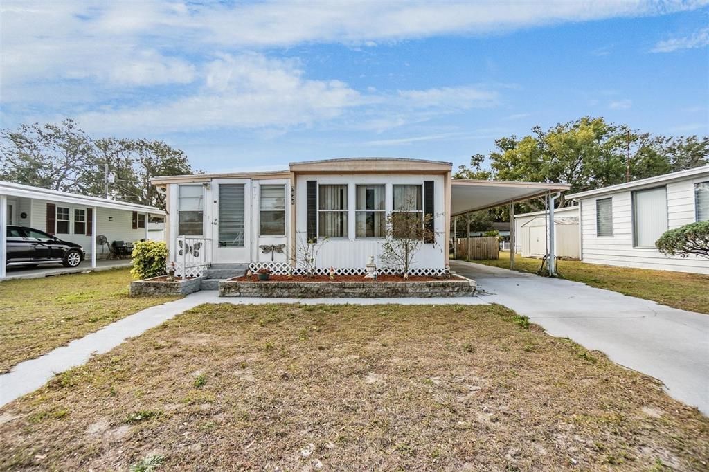 For Sale: $81,000 (2 beds, 1 baths, 710 Square Feet)