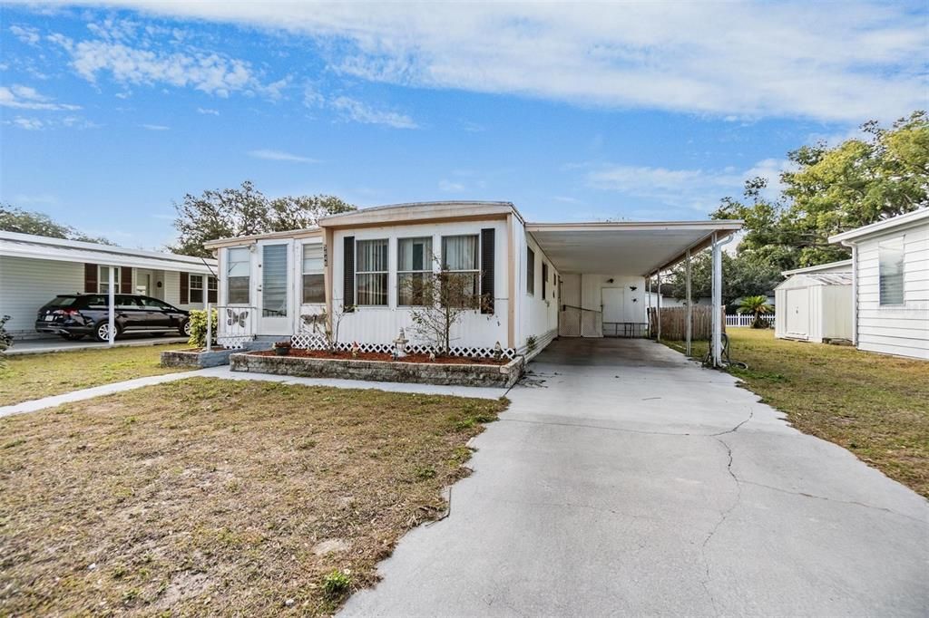 For Sale: $81,000 (2 beds, 1 baths, 710 Square Feet)