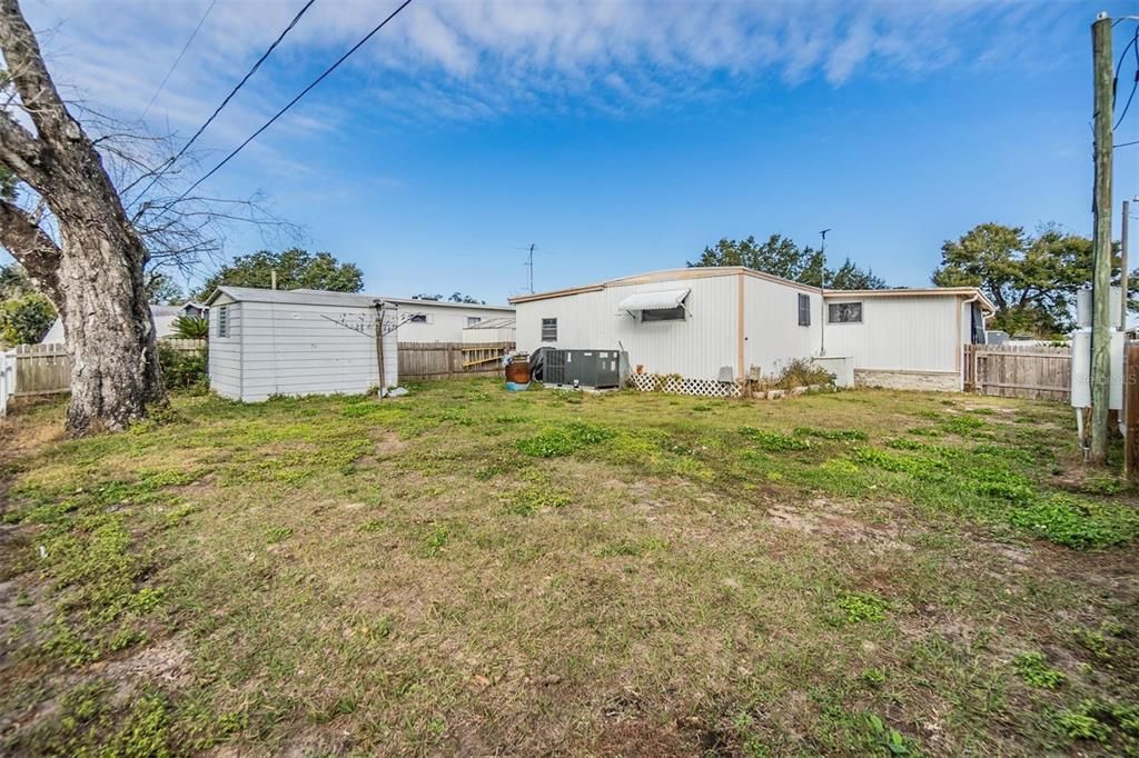 For Sale: $81,000 (2 beds, 1 baths, 710 Square Feet)