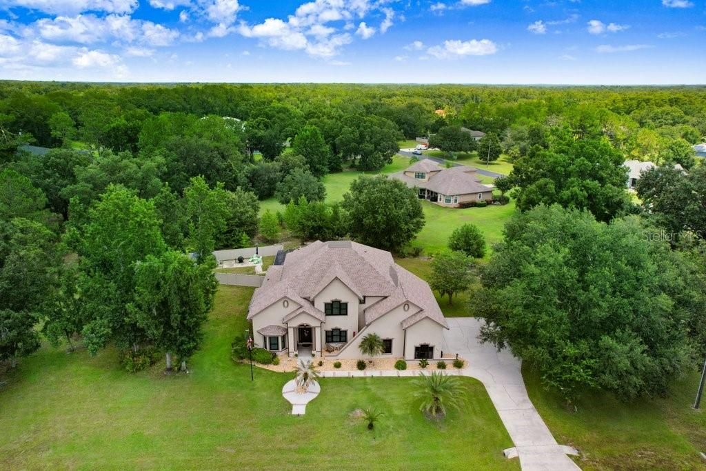 Vendido Recientemente: $899,900 (4 camas, 3 baños, 3802 Pies cuadrados)