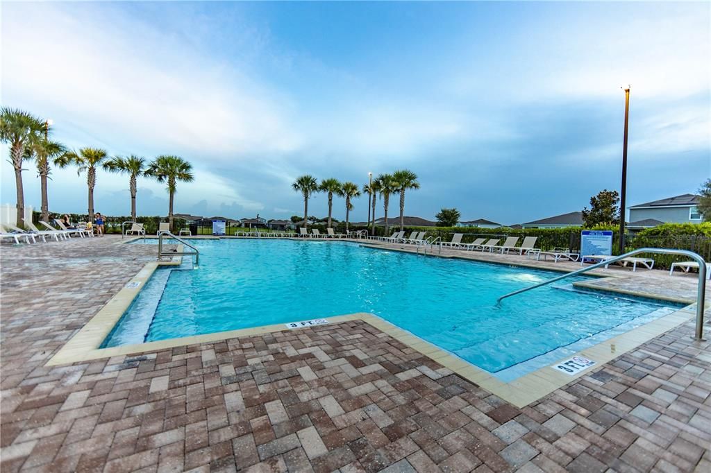 待售: $860,000 (5 贝兹, 4 浴室, 4447 平方英尺)