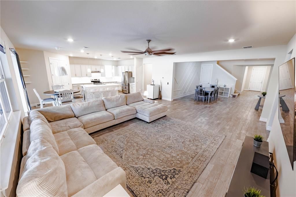 待售: $860,000 (5 贝兹, 4 浴室, 4447 平方英尺)