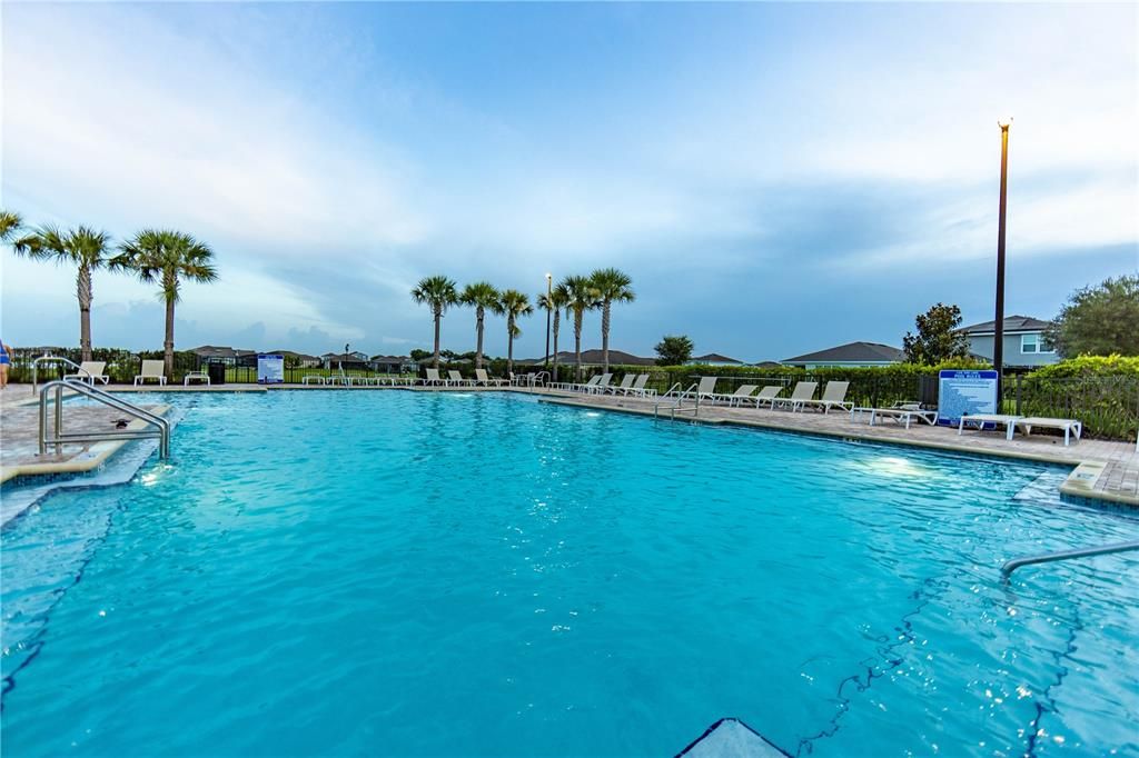 待售: $860,000 (5 贝兹, 4 浴室, 4447 平方英尺)