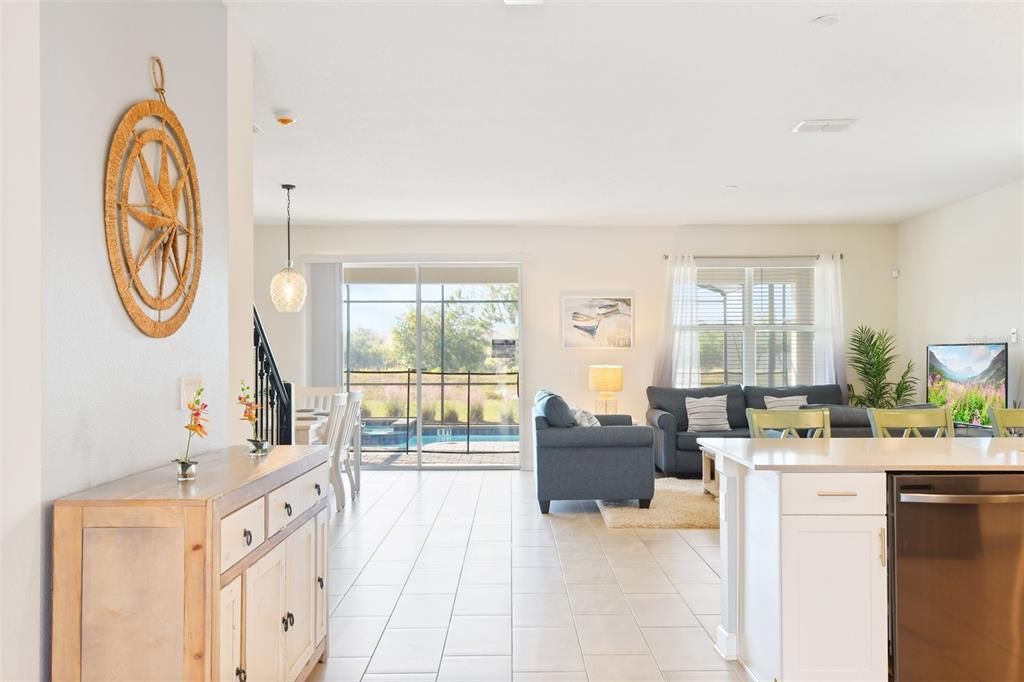 For Sale: $985,000 (8 beds, 5 baths, 4411 Square Feet)