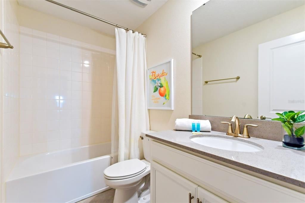 For Sale: $985,000 (8 beds, 5 baths, 4411 Square Feet)