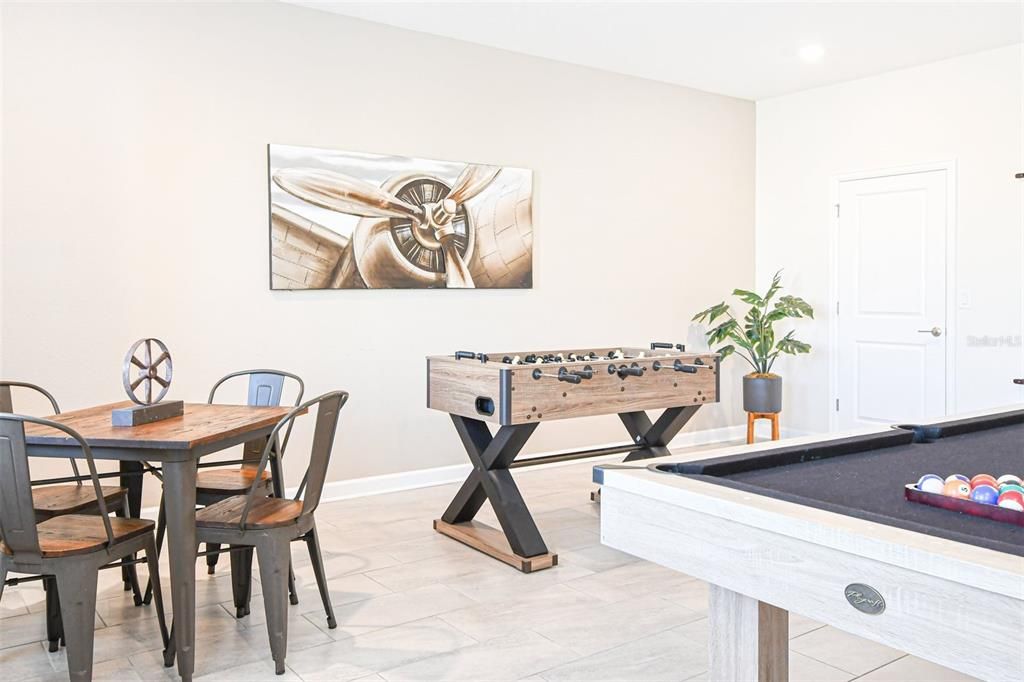 For Sale: $985,000 (8 beds, 5 baths, 4411 Square Feet)