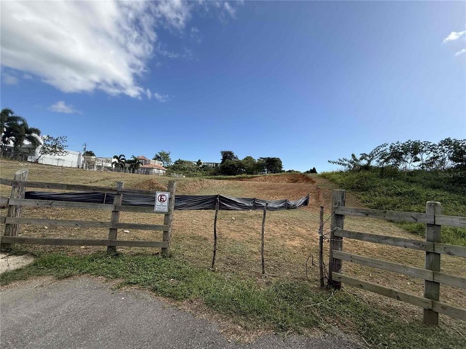 待售: $149,000 (0.50 acres)