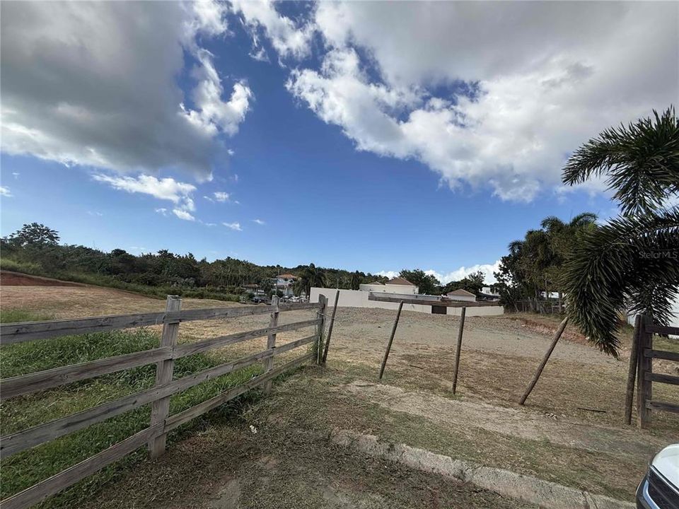 待售: $149,000 (0.50 acres)