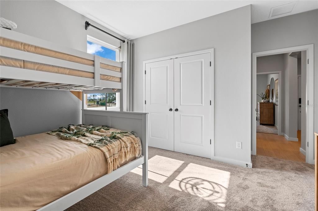 Activo con contrato: $524,990 (4 camas, 3 baños, 2823 Pies cuadrados)