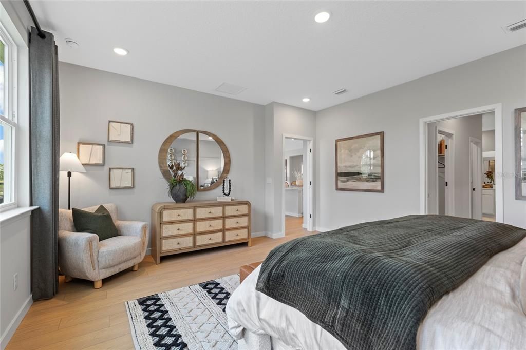 Activo con contrato: $524,990 (4 camas, 3 baños, 2823 Pies cuadrados)