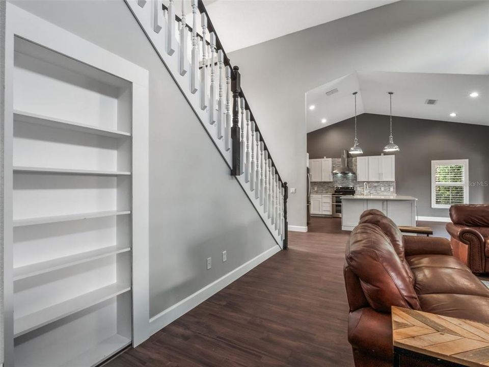 На продажу: $1,244,900 (4 спален, 2 ванн, 2924 Квадратных фут)